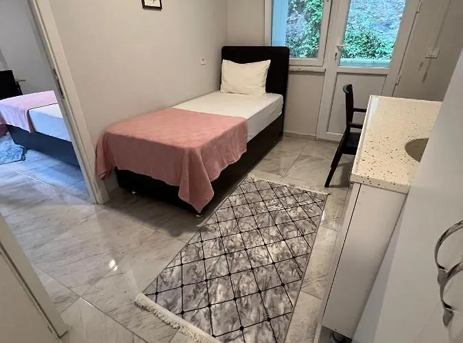 Karaca & Apart Ξενοδοχείο με διαμερίσματα 3*