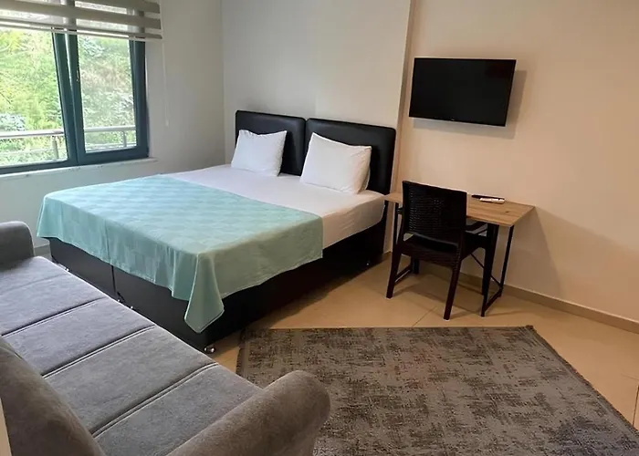 Ξενοδοχείο με διαμερίσματα Karaca & Apart